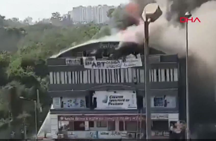 Eğitim Merkezinde Yangın - 12 kişi Öldü