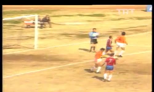 1990-1991 Sezonu Adanaspor-Trabzonspor Maç Özeti İzle