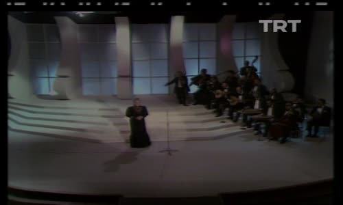 Muazzez Abacı-Dün Gece Ye's İle Kendimden Geçtim izle 