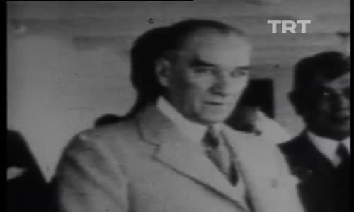 Fotoğraflarla Mustafa Kemal Atatürk izle