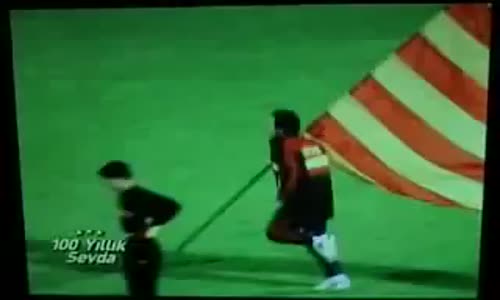 Galatasaray 2-Fenerbahçe 1(Şükrü Saraçoğlu Stadı'nın ortasına bayrak dikmek)