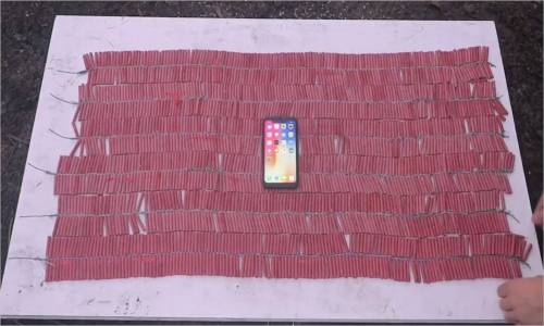 İphone X - 10 000 Kestane Fişekleri İle Sağlamlık Testi # 91