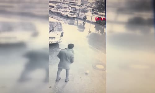 Değme Futbolculara Taş Çıkaran Genç