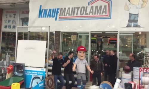 İşini Hakkıyla Yapan Mantolamacı Adam