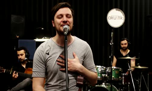 Ekin Uzunlar - Diz Dize Karadeniz Akustik