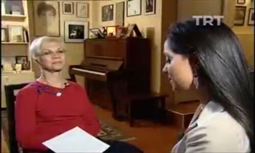 Esin Afşar'ın Nazım Hikmet Hakkındaki Röportajı izle