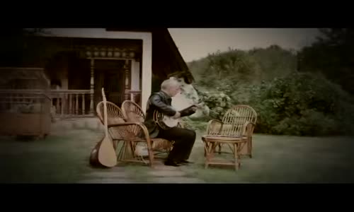 Niran Ünsal Aziz Dostum  Türkü 