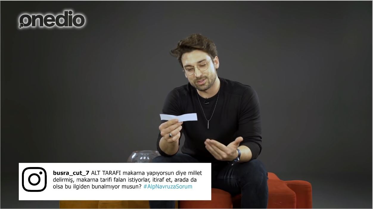 Alp Navruz Sosyal Medyadan Gelen Soruları Cevaplıyor - Onedio