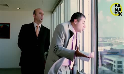 Maskeli Beşler İntikam Peşinde  Tekin Göstericilere Sövüyor