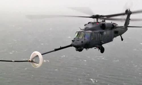 UH-60 Karaşahin Havada Yakıt İkmali Yaparken
