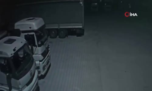 Kamyondan hırsızlık yapan şüpheliyi yürüyüşü ele verdi 