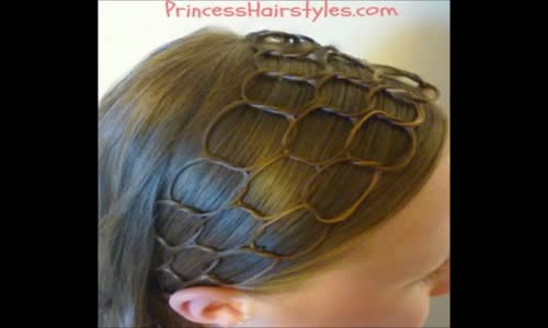 Çok İlginç Bir Saç Örgüsü Modeli (Zincir Saç)