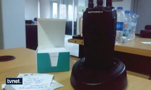 Polis Babasının Telsizini Alan Çocuk Emniyeti Alarma Geçirdi