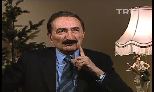 Bülent Ecevit'in CHP Genel Başkanlığı izle