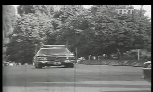 Kenan Evren'in MGK Yemin Töreni'ne Gelişi izle