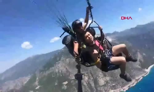 Yamaç Paraşütüne Bindiğine Bin Pişman Olan Tatilci