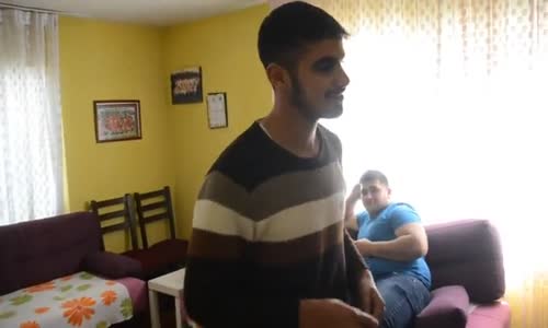 Polise Artistlik Yapınca Fena Dayak Yedi (Parodi)