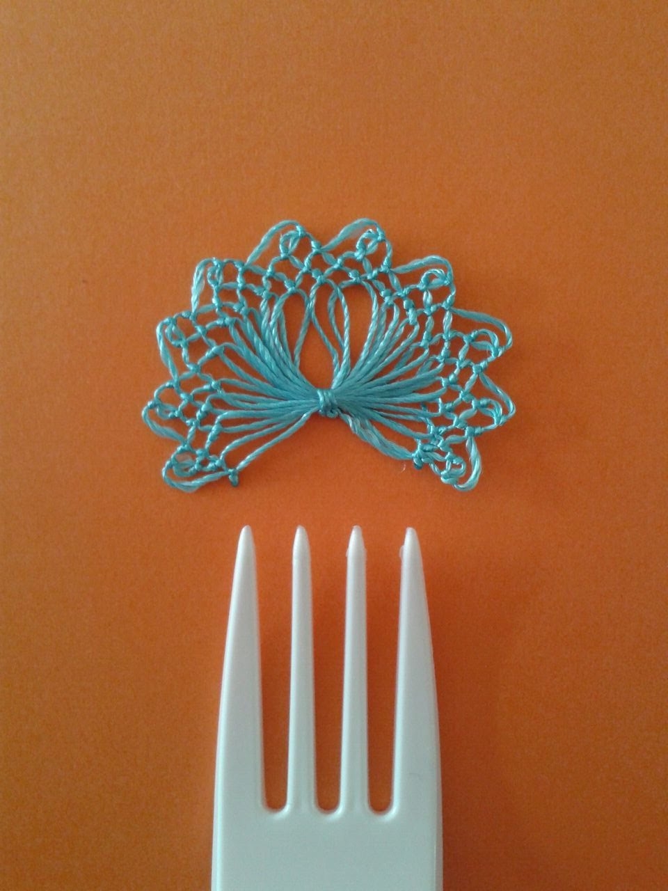 Plastik Çatal İle İgne Oyası Yapılışı  (DIY) 