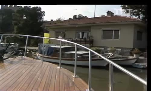 Müzeyyen Senar-İndim Yarin Bahçesine Gül Dibinde Gül'izar