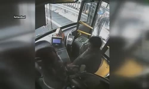 Otobüs Şoförüne Tekme Tokat Saldıran Adam