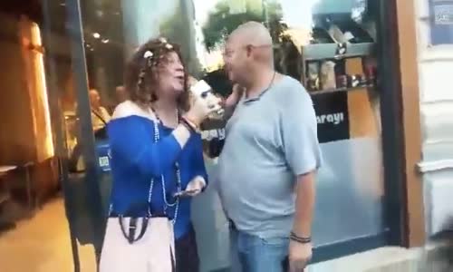 Tencerenin Yuvarlanıp Kapağını Bulması (Madam Marika ve Taksim Delisi Cenk)