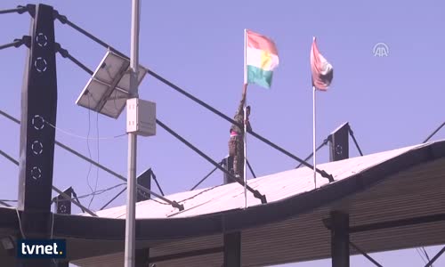 Kontrol Noktasındaki Paçavrayı Irak Güçleri Böyle İndirdi!