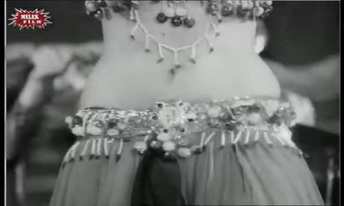 Fatma Girik'in Oryantal Dans Şovu Avare Kız