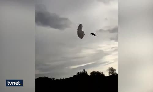 Kontrolünü Kaybeden Paraşütçü Yere Çakıldı