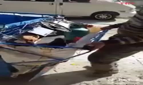 Hurda Toplama Arabasını Kamyona Dönüştüren Genç