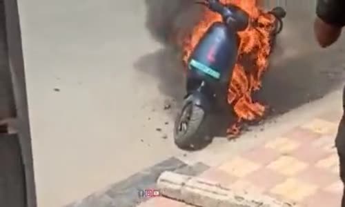 Alev Alev Yanan Elektrikli Scooter 