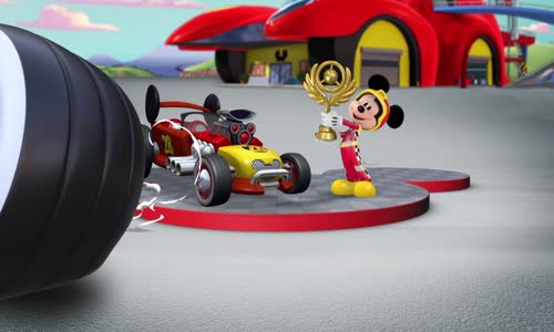 Mickey Ve Çılgın Yarışçılar - Ekip Paris'te