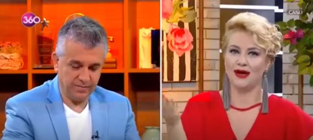 Bülent Ersoy'u Hindistanda Yılan Isırdı