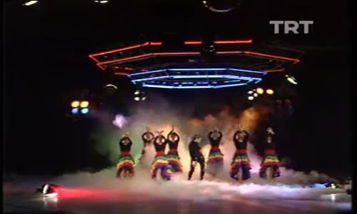 Ajda Pekkan-Potpuri izle ( Ah Ne Günler )