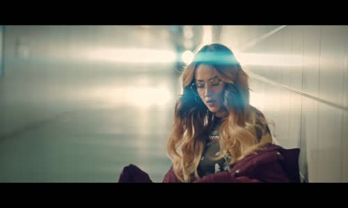 Hadise - Farkımız Var 