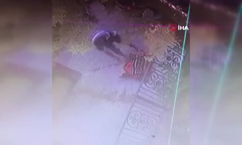 Çalınan yüz yıllık halı bulunup sahibine teslim edildi 