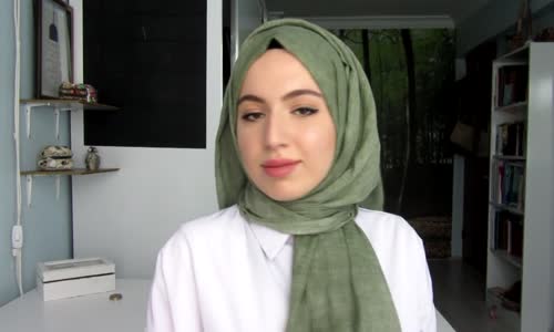 Aslı Afşaroğlu Günlük Ve Rahat Şal Bağlama Modelleri