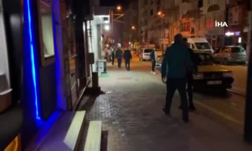 Cadde Ortasında Bıçaklı Kavga