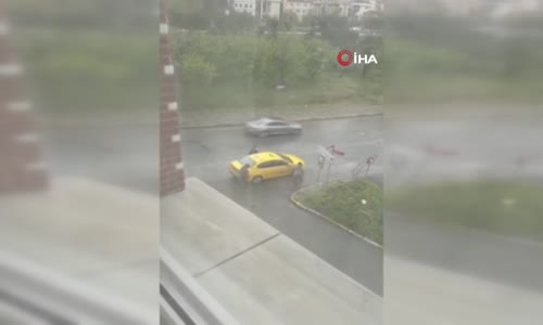 Ataşehir'de Taksici Dehşeti Ücrete İtiraz Eden Kadın Turisti Darbedip Yere Fırlattı