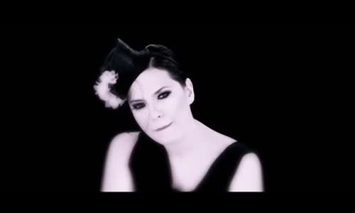 Yeşim Salkım  Aşk ve Ceza