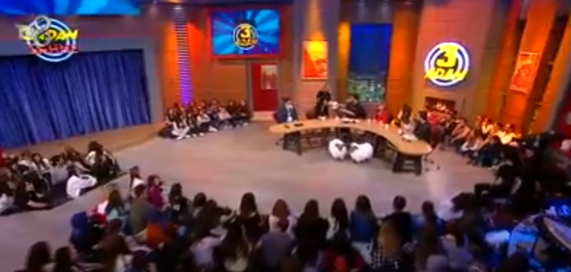 3 Adam-Murat Dalkılıç ve Eşi Merve Boluğur Birlikte Şarkı Söylediler  