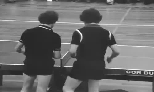 Masa Tenisini Eğlenceli Hale Getiren Adamlar