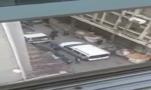 Şoförünü Yakalayamayınca Arabayı Parçalayan Şehir Magandaları