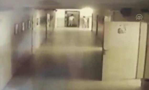 Arkadaşıyla Oynadığı Sırada Asansör Boşluğuna Böyle Düştü