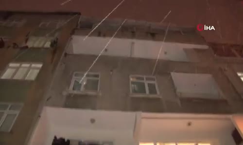 Esenler’de Yangın Faciası- 2 Çocuk Hayatını Kaybetti 