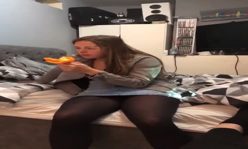 Sarhoş Kızın Canı Biber Çekerse