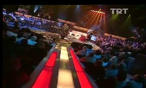 Zerrin Özer-Değmen Benim Gamlı Yaslı Gönlüme 