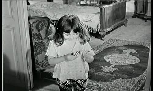 Küçük Yıldız  Parla Şenol