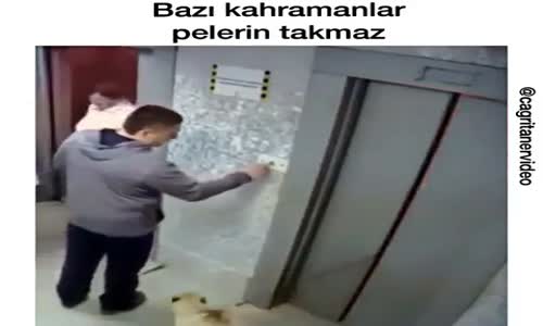 Bazı Kahramanlar Pelerin Takmaz
