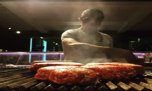 Nusret'in Köfte Kulesi