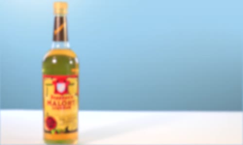 Dünyanın Dört Bir Yanından İnsanlar Dünyanın En Kötü Likörünü Deniyor